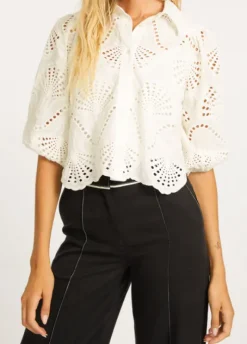 The 3/4 Sleeve Lace Top in Ivory
