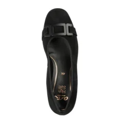 The Enamel Link Pump in Black